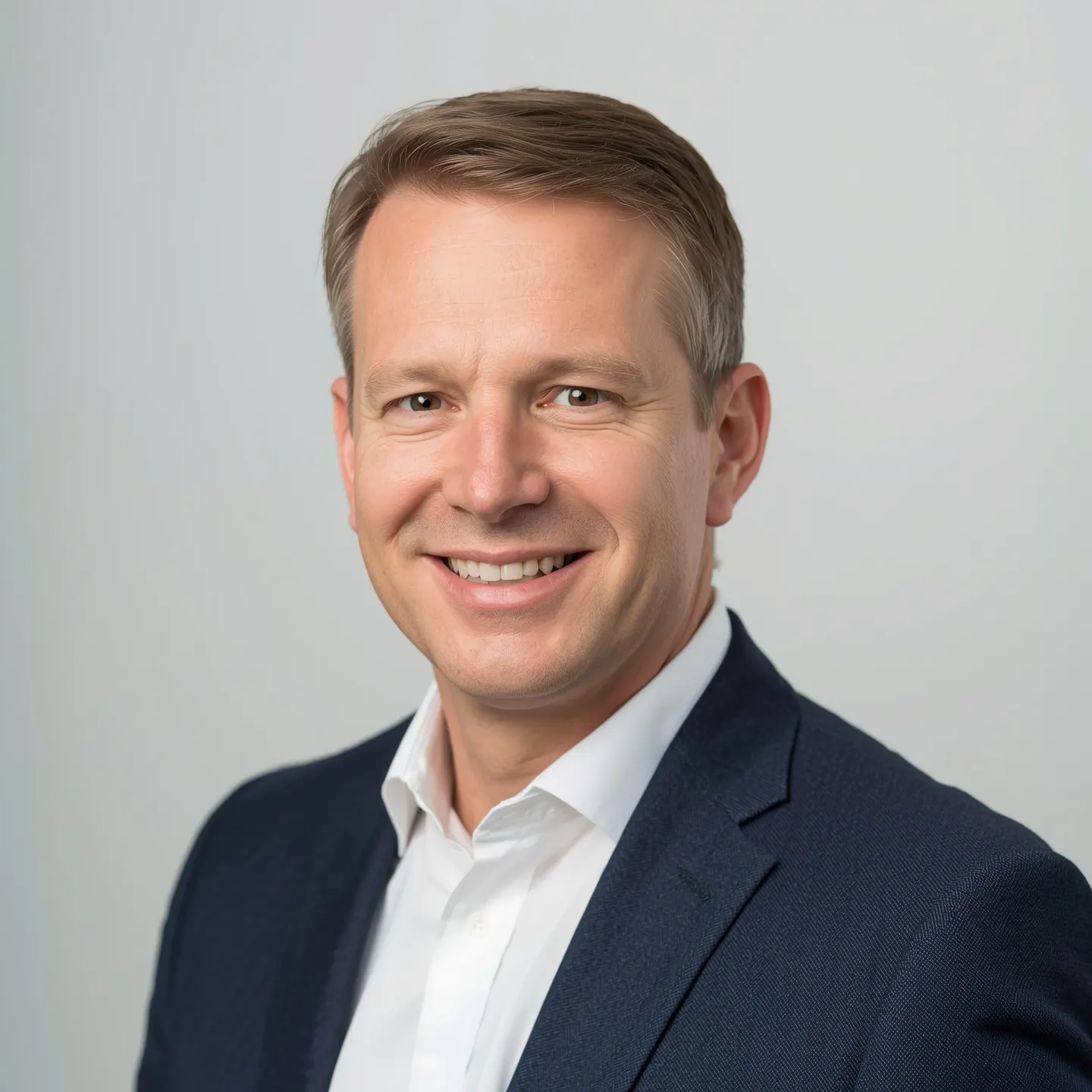 Launo Kivinen, artikkelin kirjoittaja Siirrosta